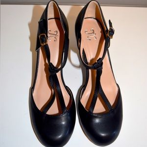 JG Joseph Guinn~Vegan Leather~8~Strappy Heel~New without box